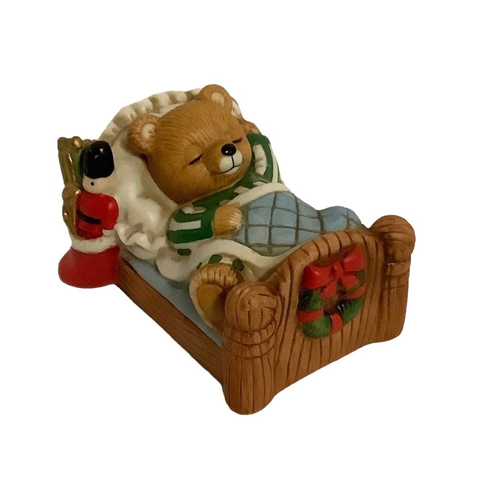 Vtg Home Interiors and Gifts "Visions of Sugarplums" Sleeping Bear‎ Figurine 3"